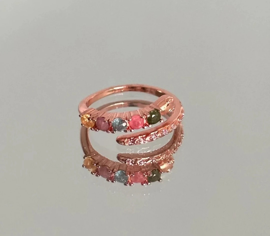 天然人间彩虹蛇形戒指