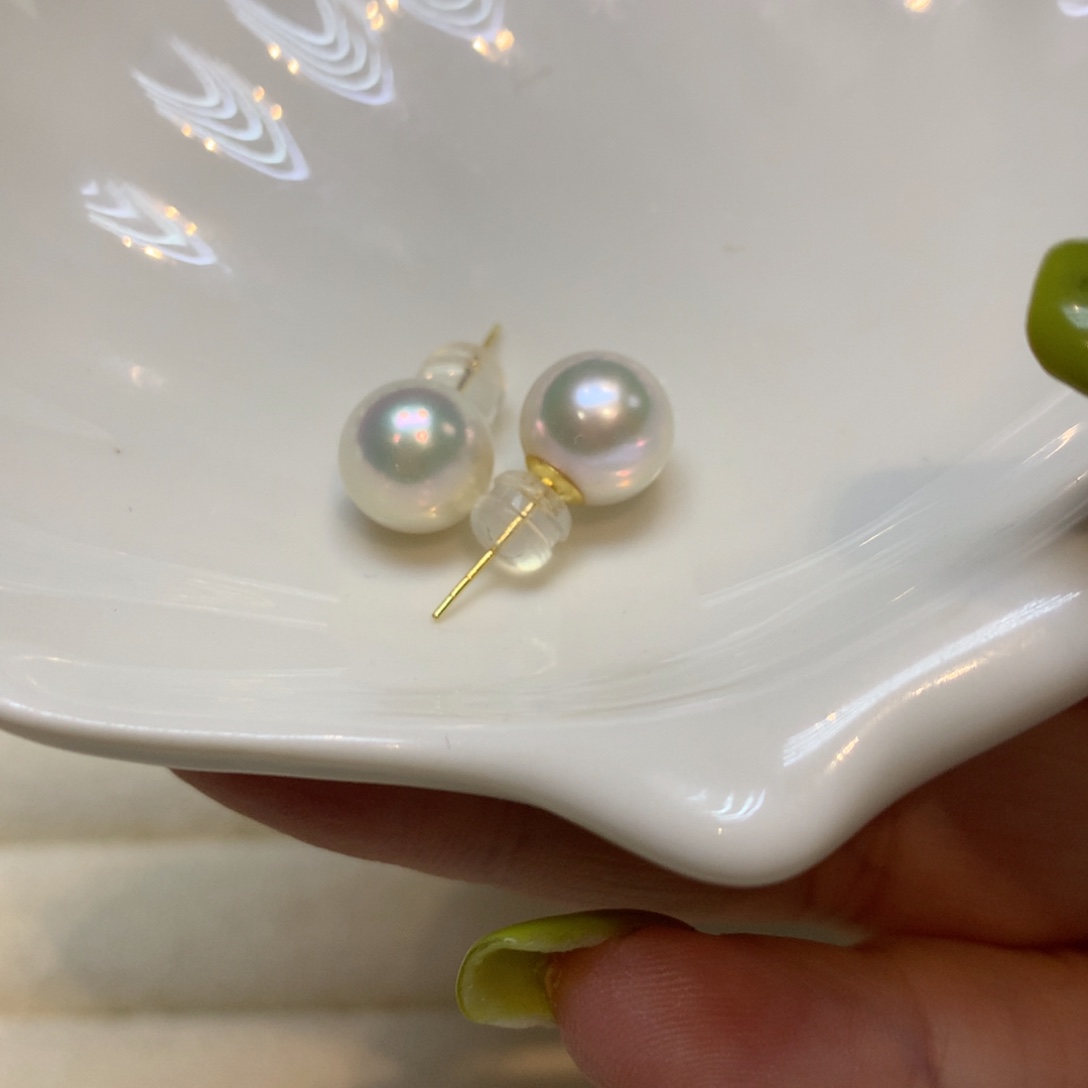 18K金镶嵌海水珍珠耳饰