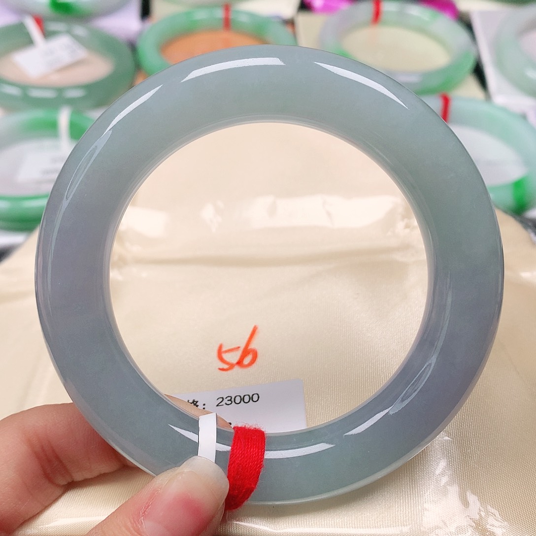 翡翠手镯（圆镯）未镶嵌天然翡翠56