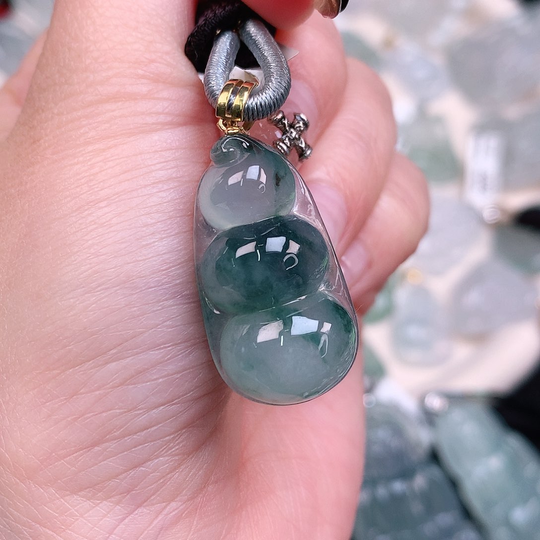 翡翠颈饰18K金镶嵌蓝花豆30、16.5、9