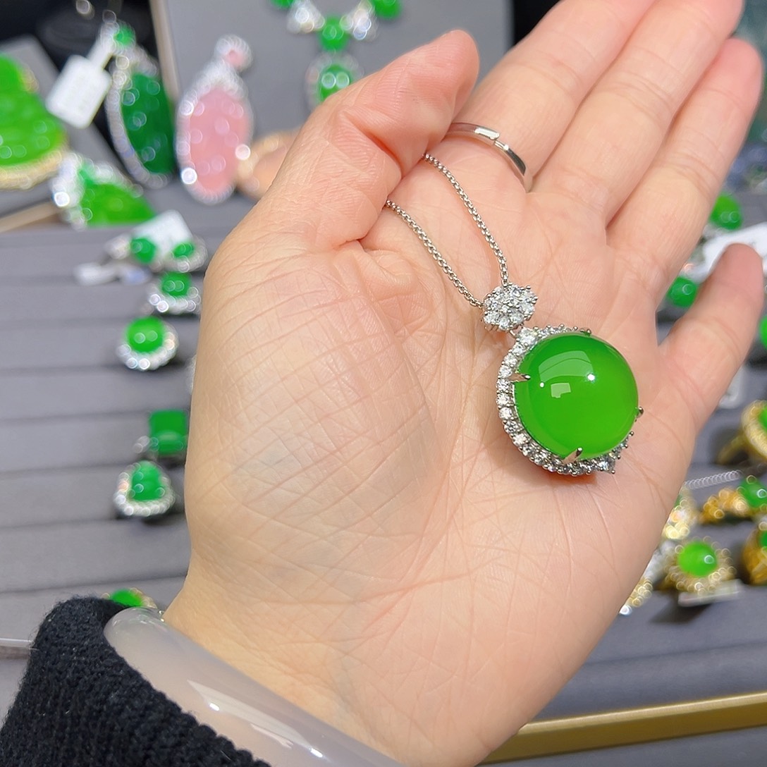 玛瑙/玉髓合金颈饰