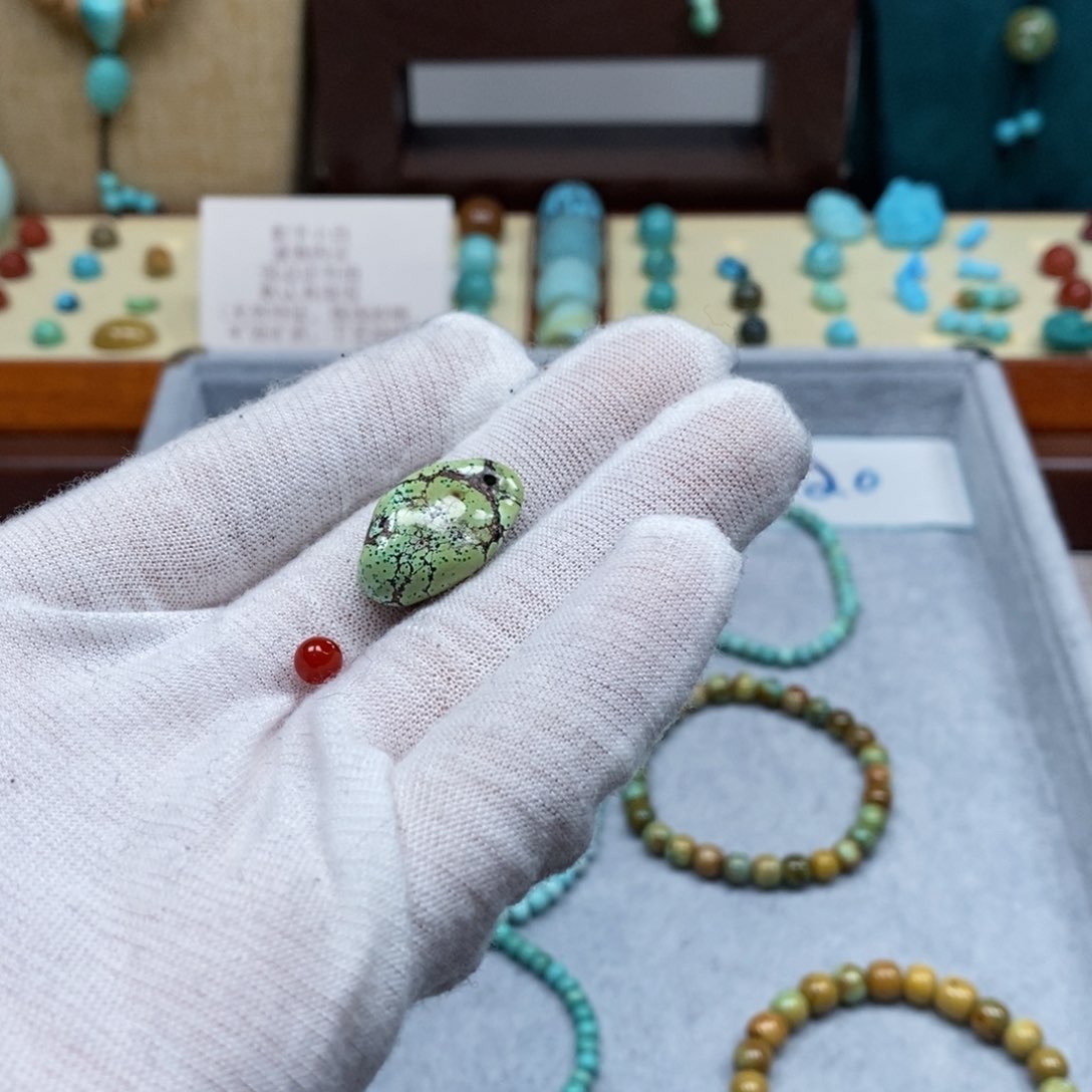 未镶嵌配饰南红玛瑙