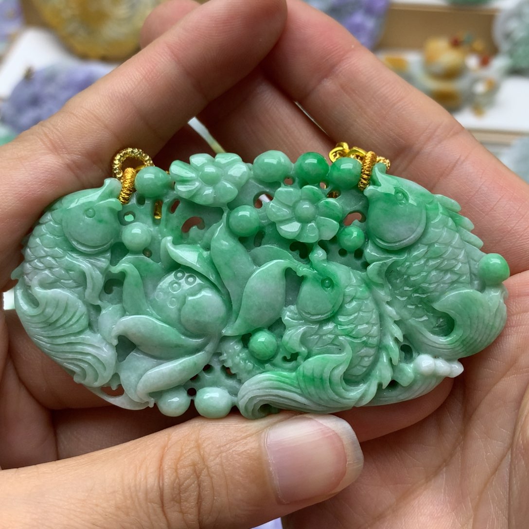 翡翠未镶嵌颈饰翡翠