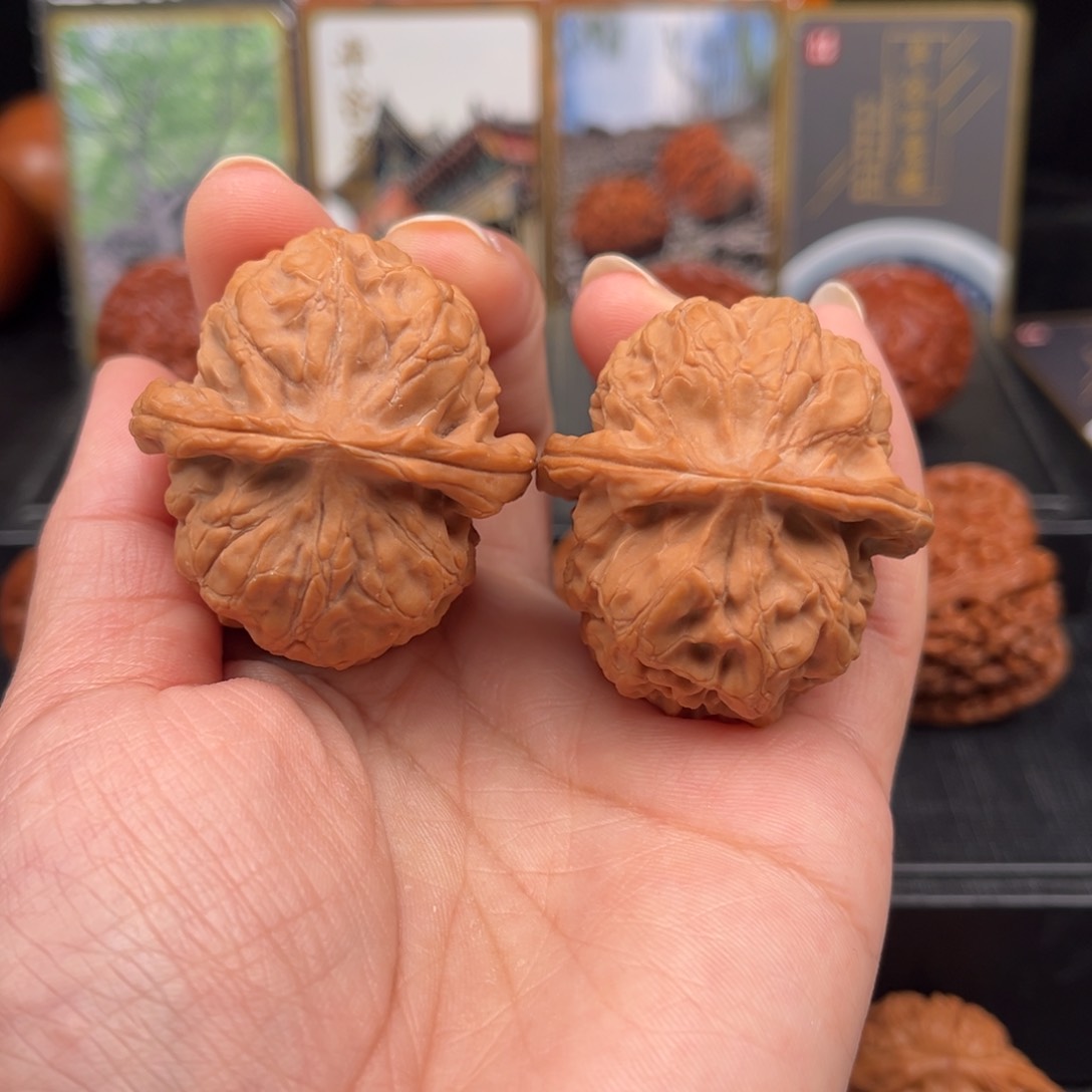 【闪购商品】文玩核桃吊坠核欢42