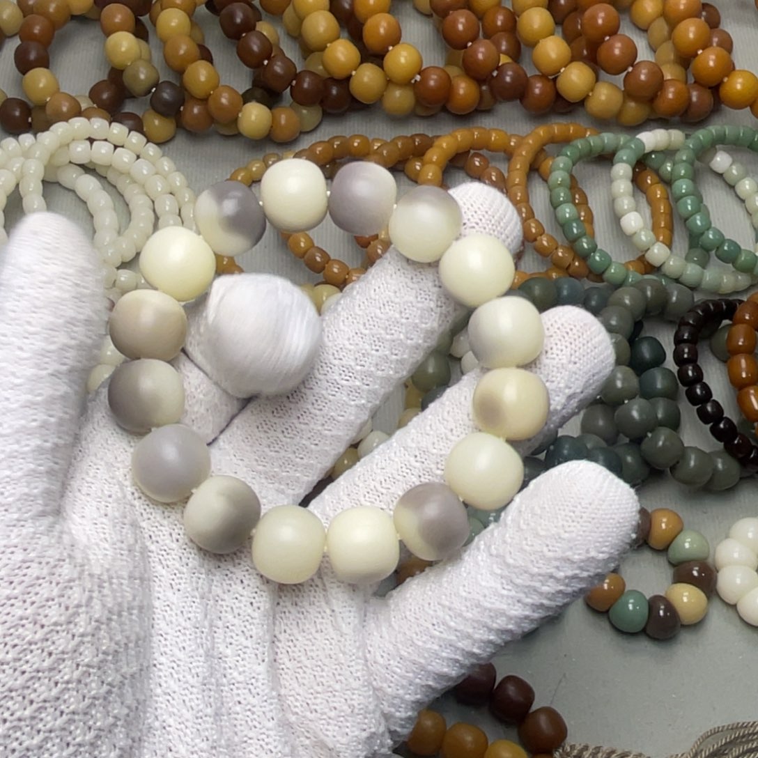 小***i吊坠菩提根/象牙果