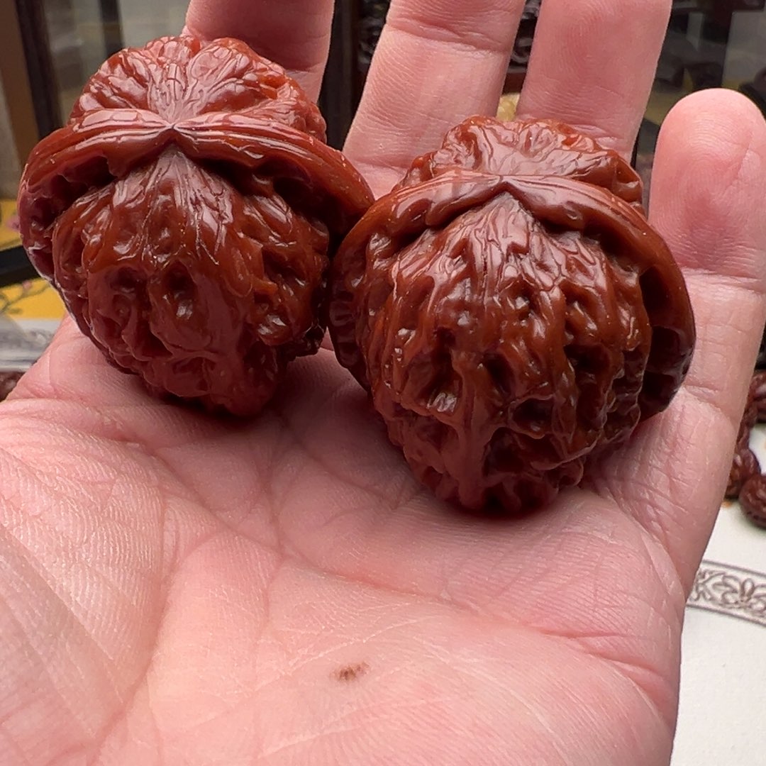 朱***叔吊坠猴头核桃白狮子