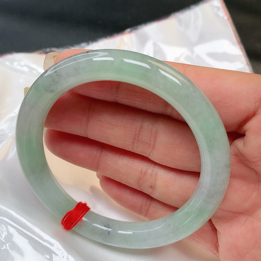 翡翠手镯未镶嵌翡翠手镯202号