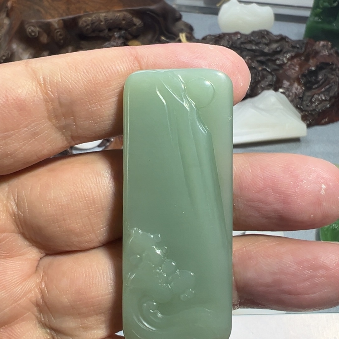 和田玉未镶嵌颈饰