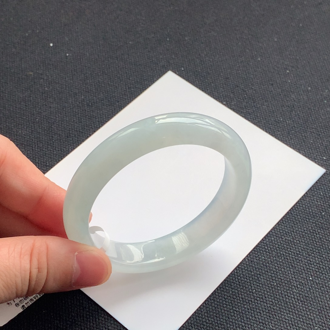 翡翠未镶嵌手镯1号