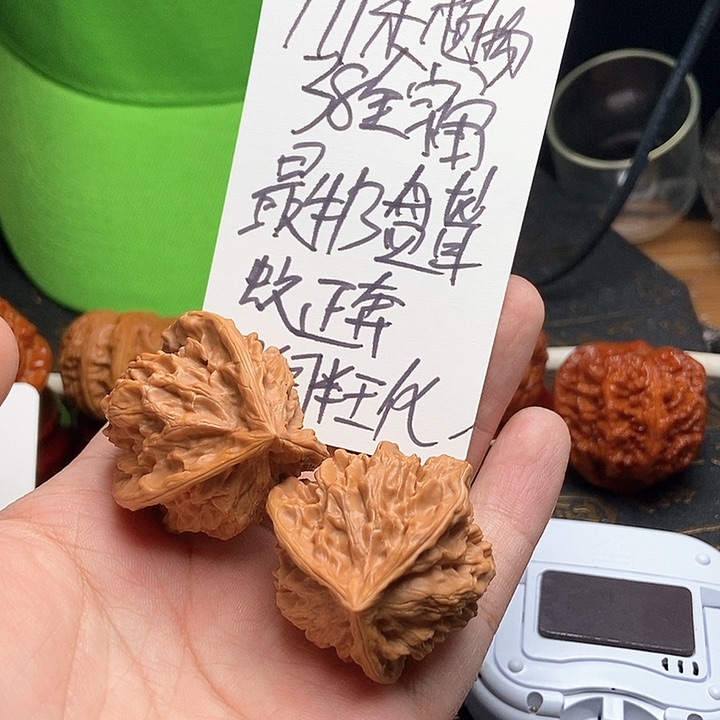 文玩核桃把件植****?毕业盘龙本