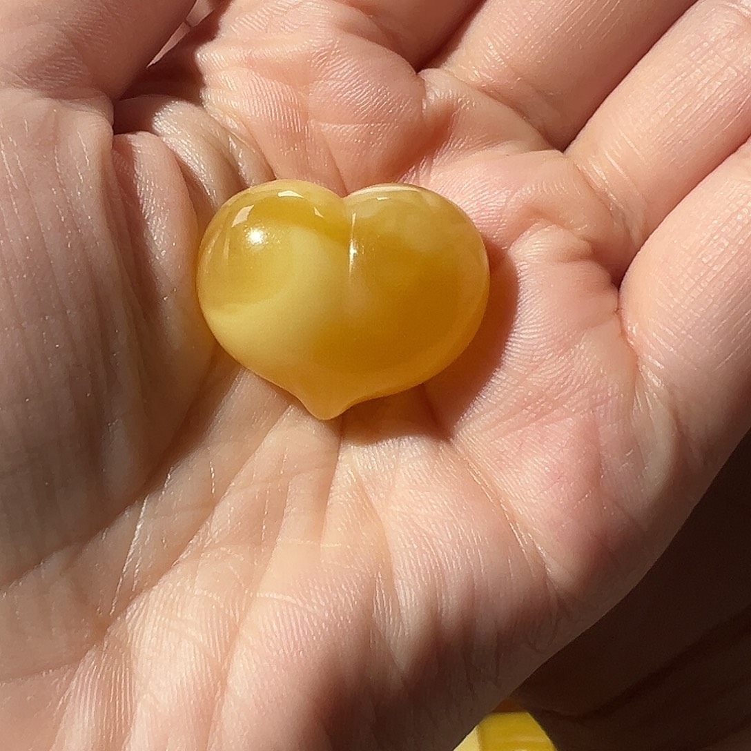 驴***儿蜜蜡未镶嵌裸石蜜蜡屁桃定制