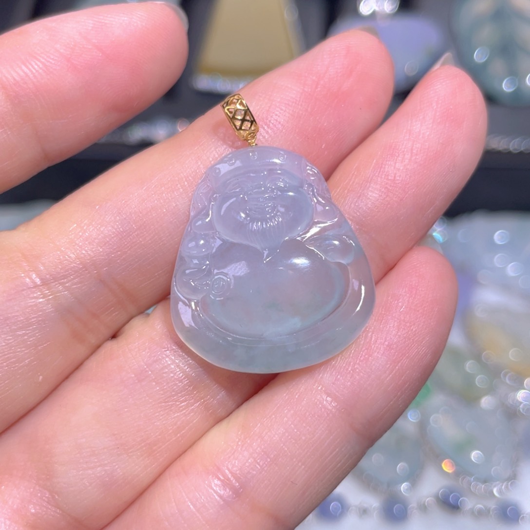 翡翠18K金镶嵌颈饰翡翠