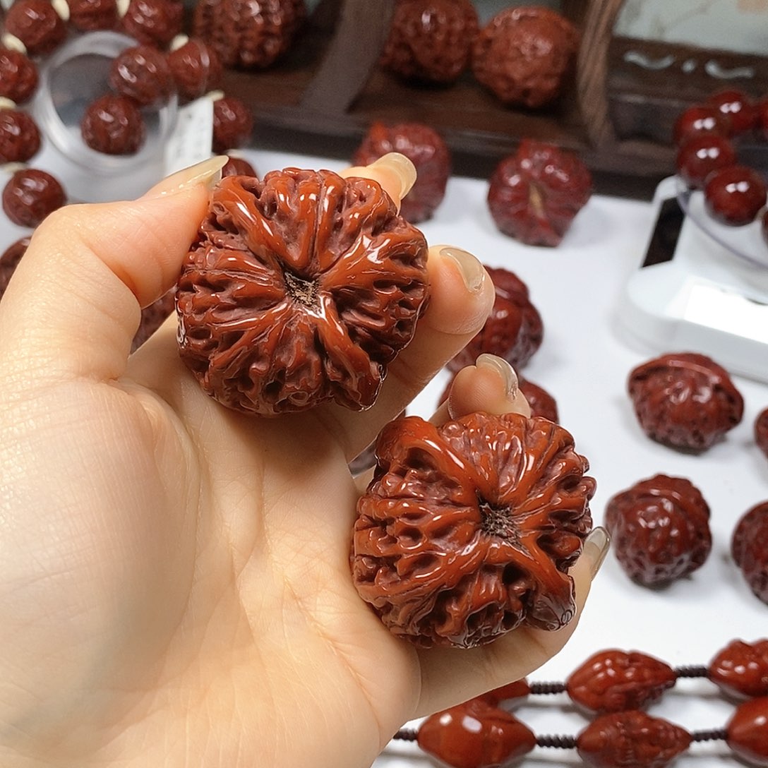 吊坠橄榄核R****k水龙纹44