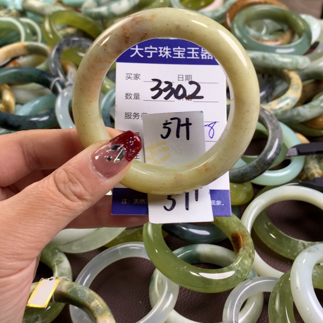 蛇纹石玉手镯未镶嵌3302