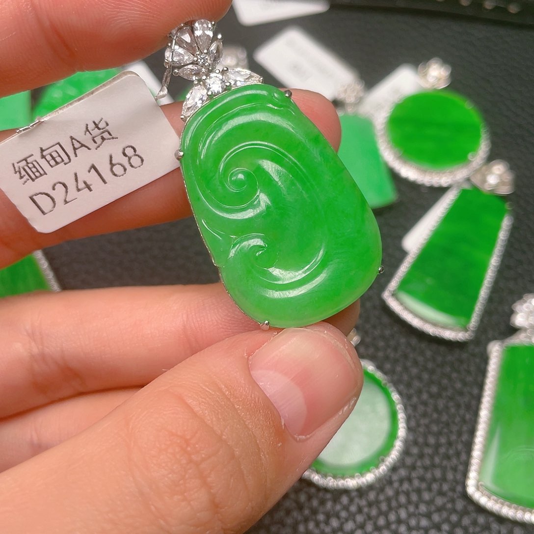 【闪购商品】翡翠吊坠(不含链)银S925镶嵌