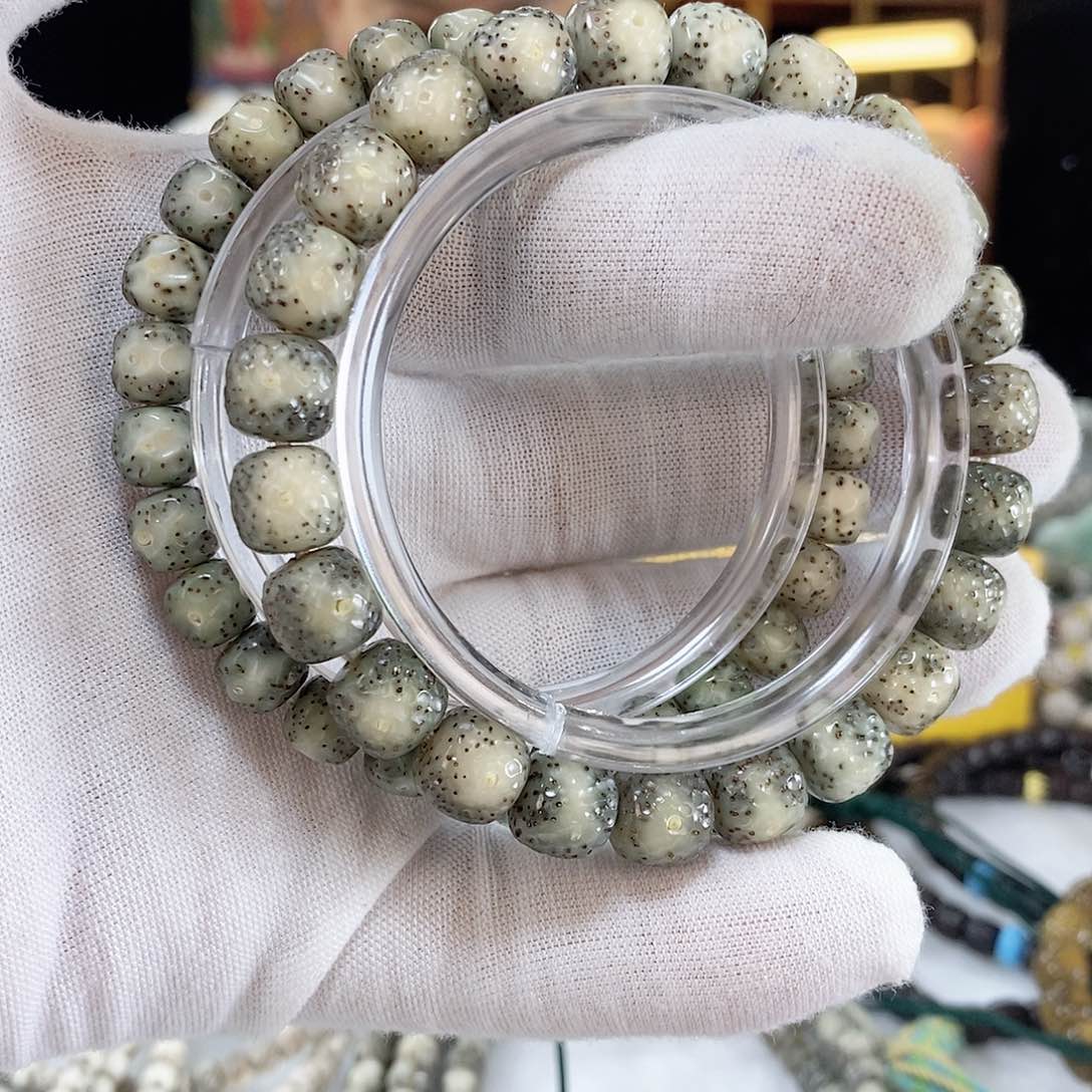 星月菩提手串B**n星月菩提雕刻手串