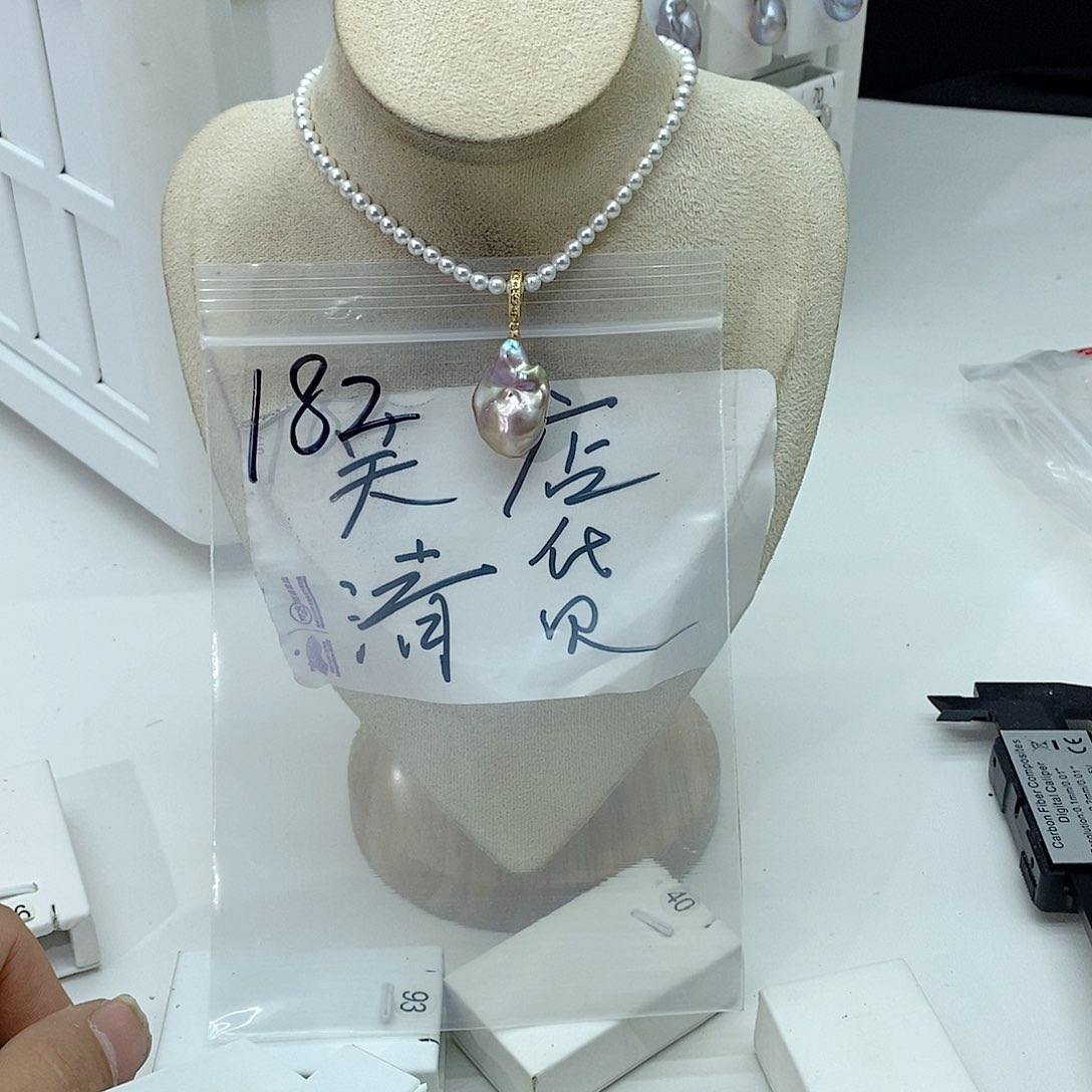 淡水珍珠颈饰合金