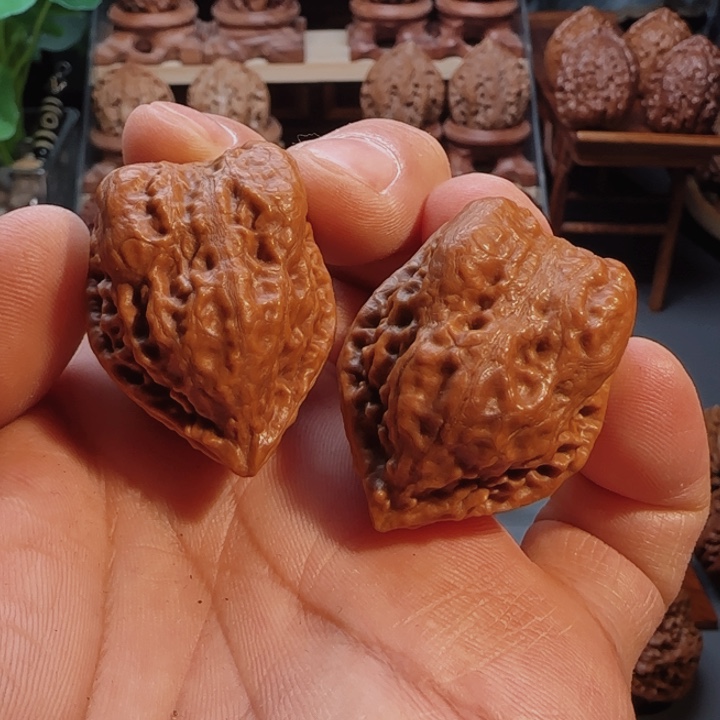 文玩核桃把件羊头楸子26