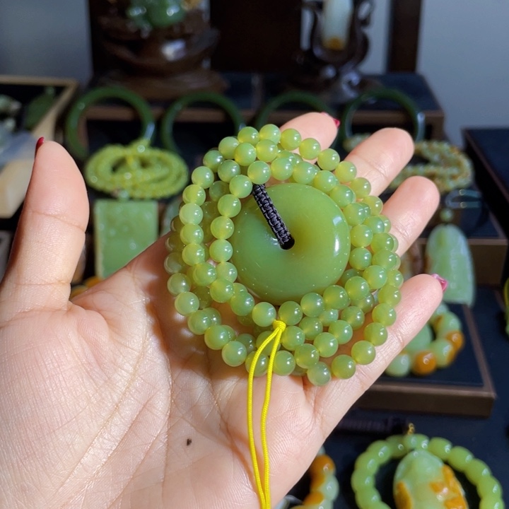 无***龙颈饰未镶嵌和田玉