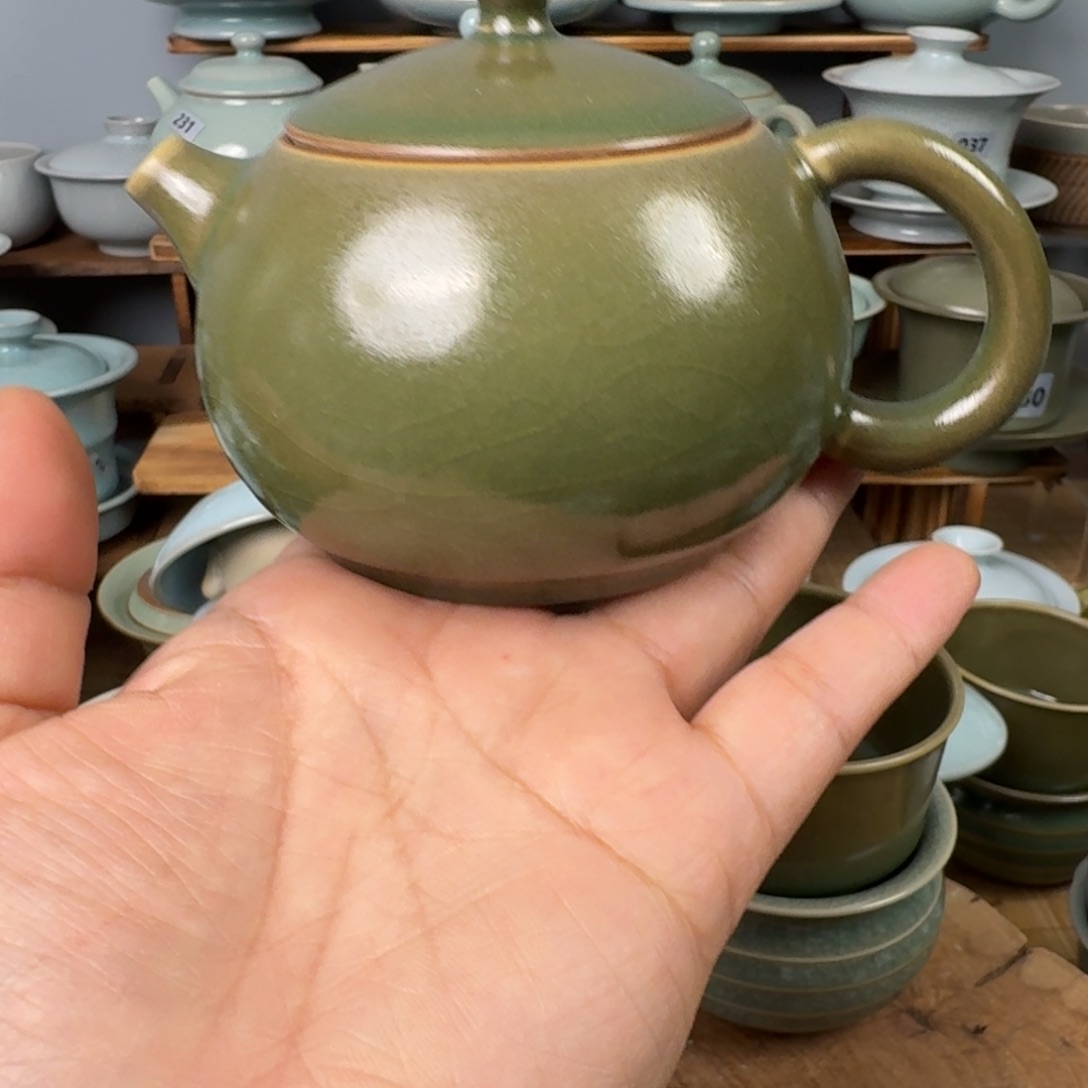 刘***哈一级手工壶青绿发发发发发