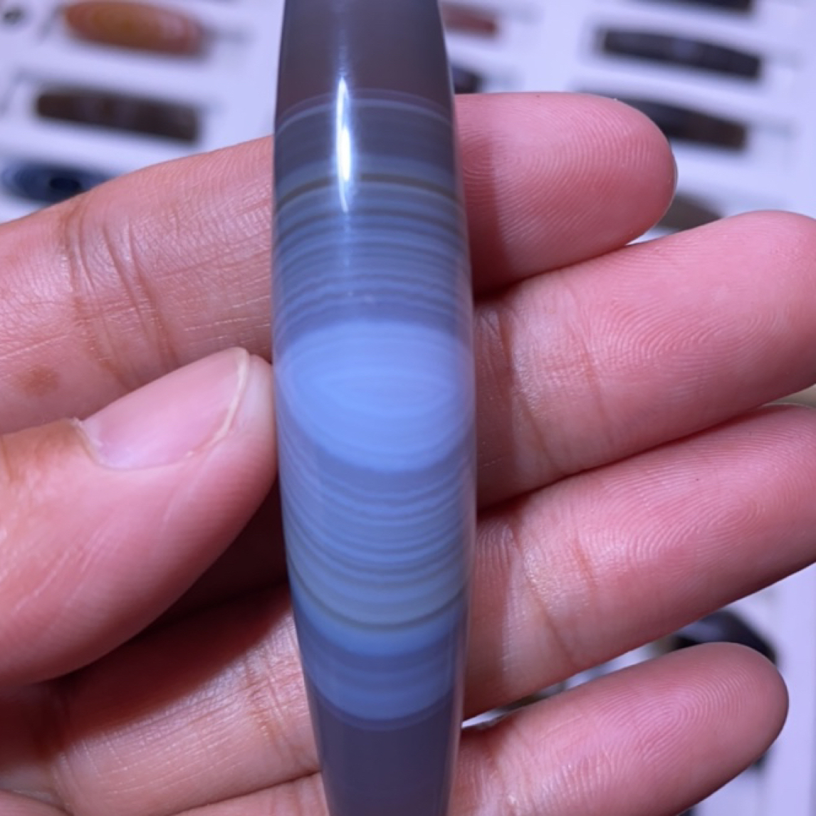 天然巴西缠丝玛瑙凤眼
