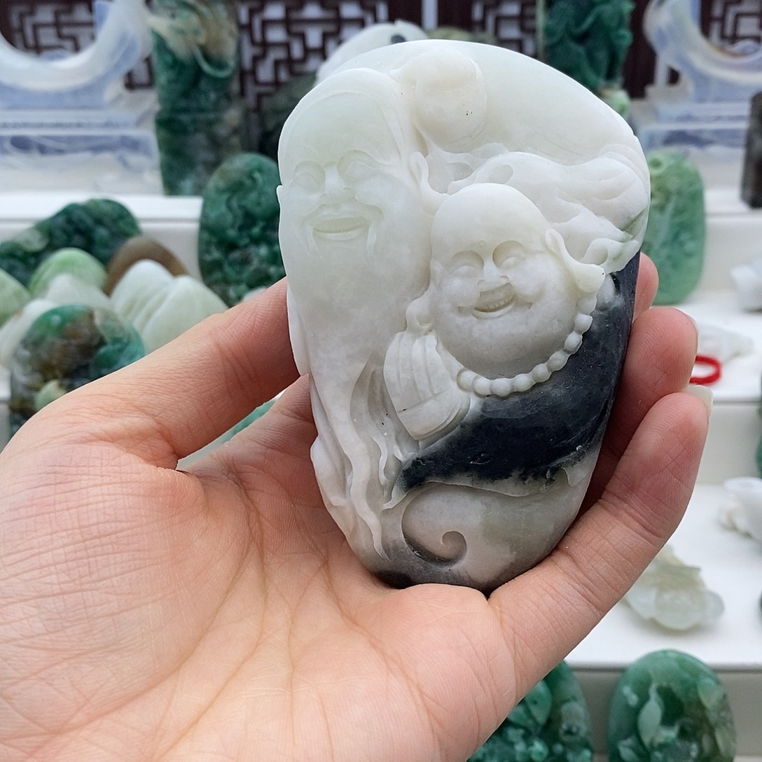 独山玉未镶嵌颈饰