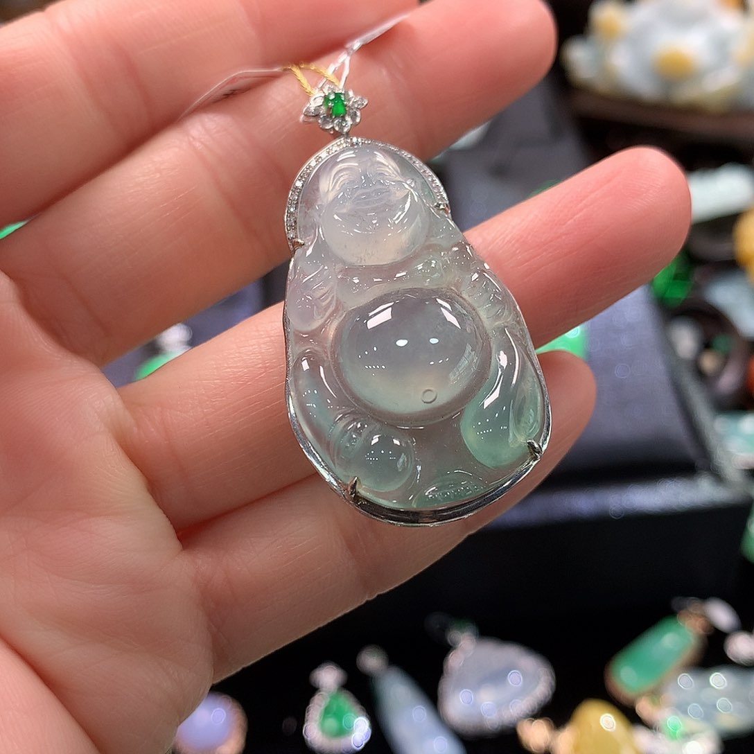 翡翠颈饰18K金镶嵌布袋佛