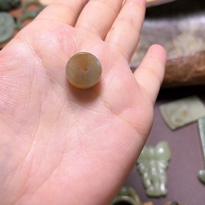 岫岩河磨玉（透闪石质玉）手绳未镶嵌