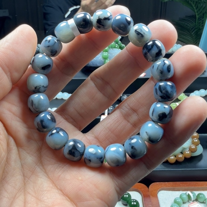 @***K和田玉未镶嵌手链