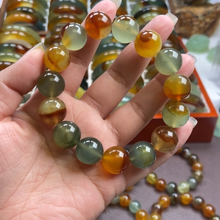 p***糖蛇纹石玉未镶嵌手镯手串