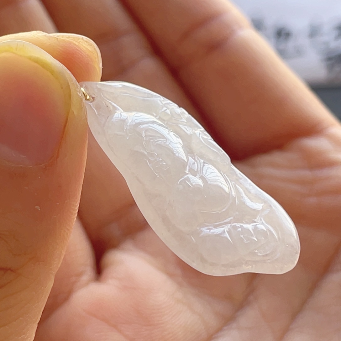 翡翠颈饰18K金镶嵌宝宝佛