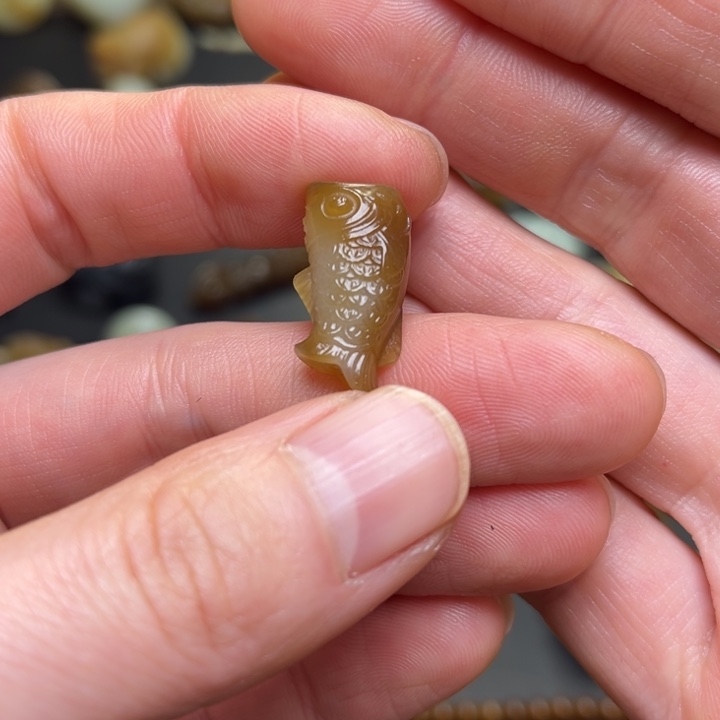 和田玉（糖玉）未镶嵌颈饰