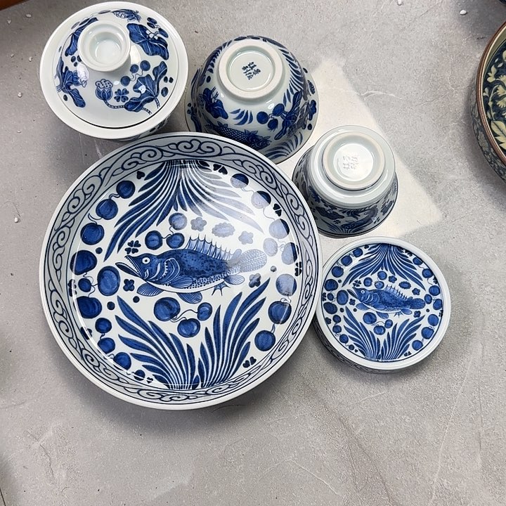 瓷片青花鱼藻纹五件套