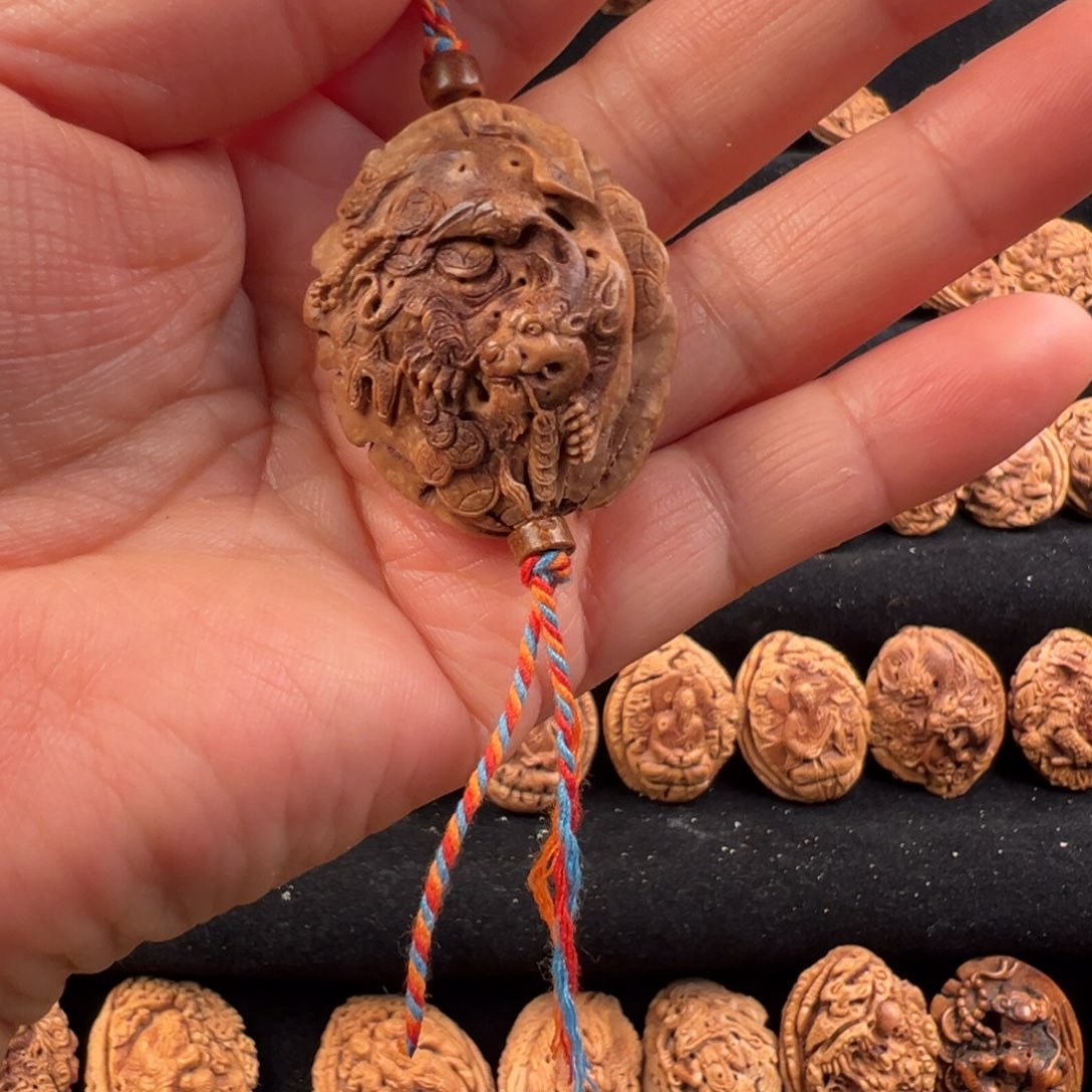 吊坠桃核嘉*桃核雕刻