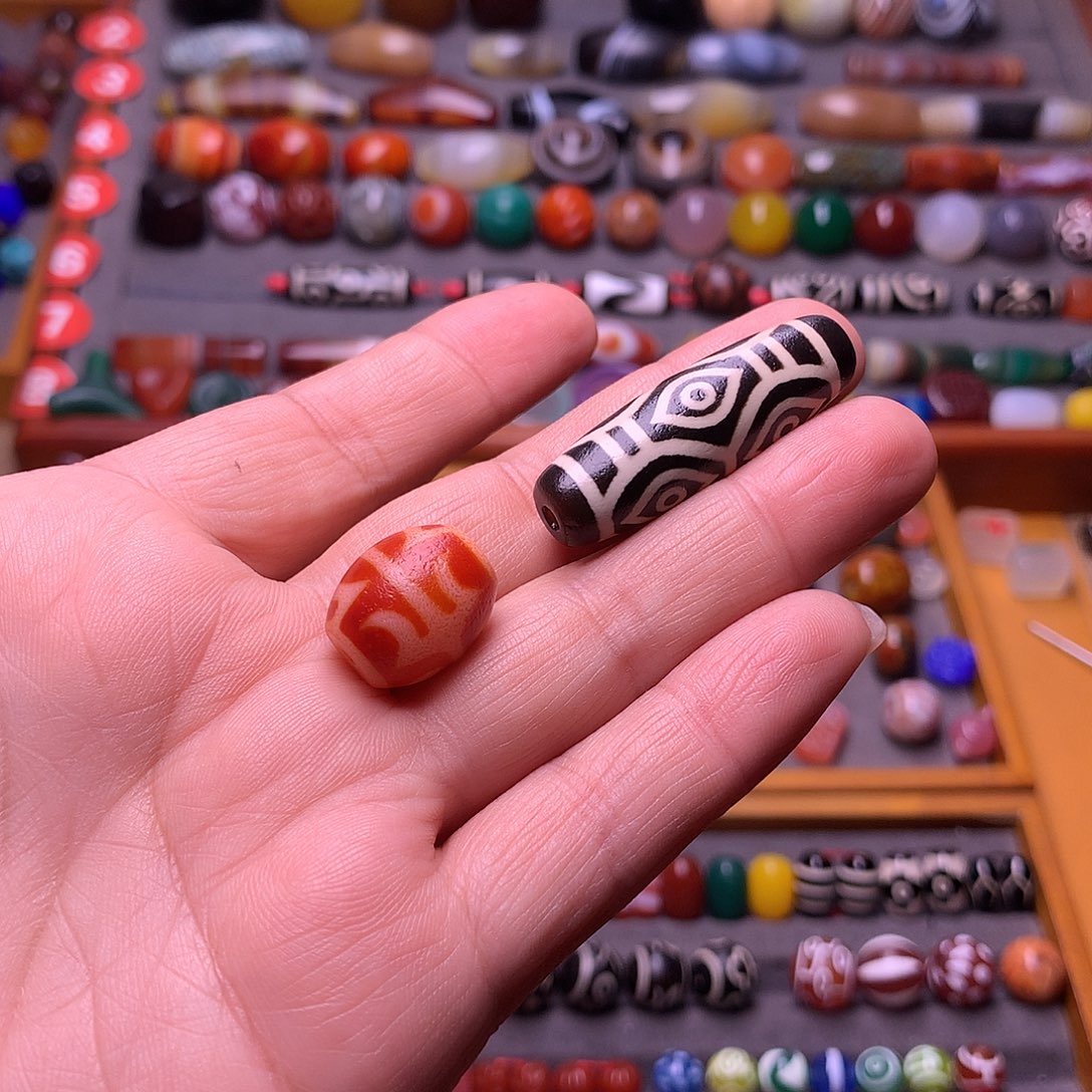 阿***鱼玛瑙/玉髓未镶嵌颈饰