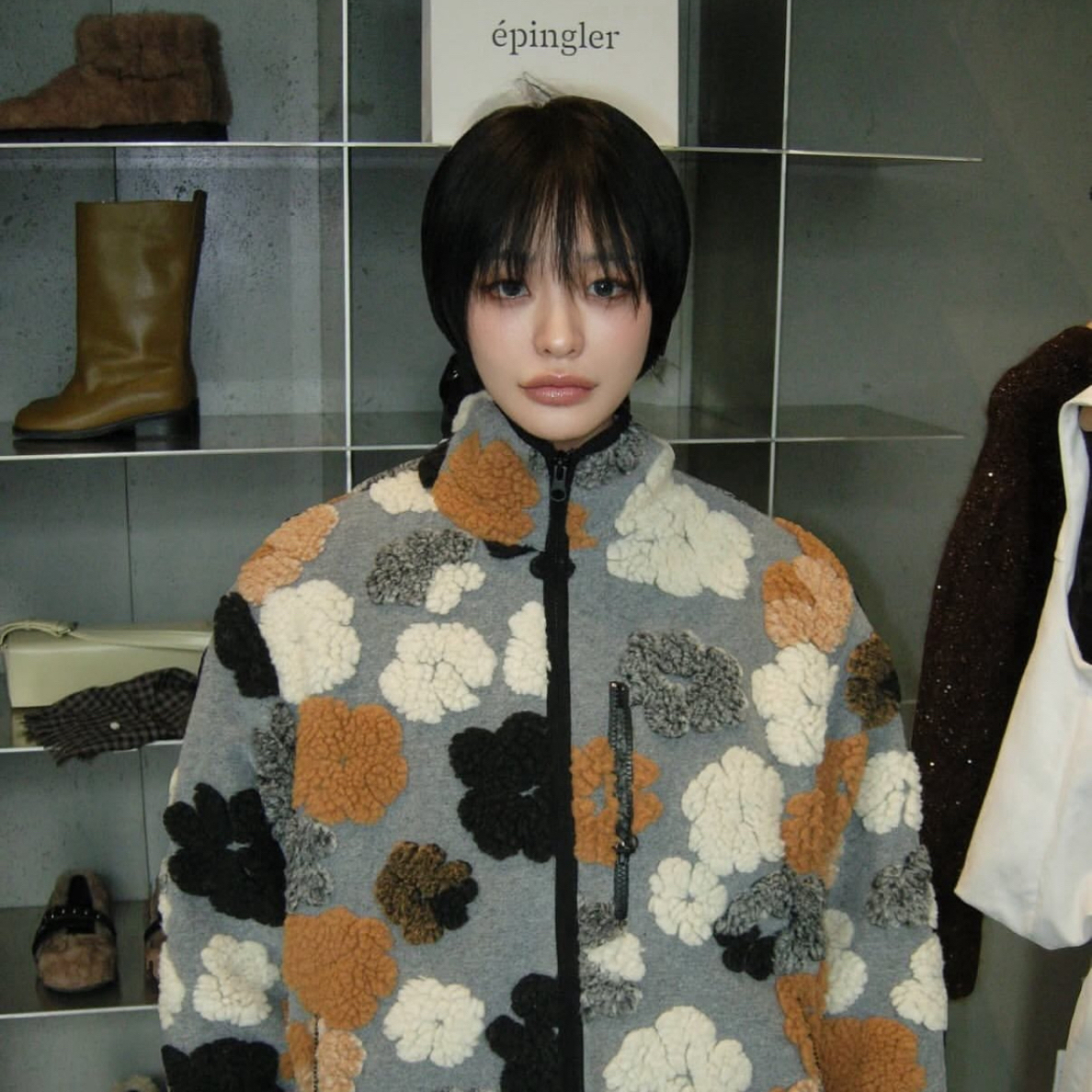 韩国设计师品牌 EPINGLER设计感羊毛花花外套（NO退No换）