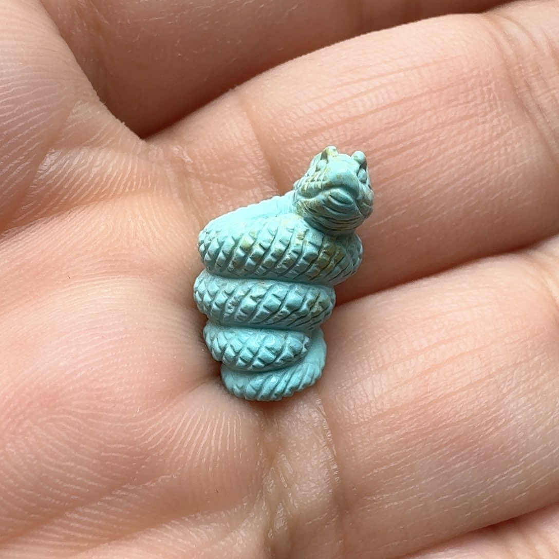 绿松石蛟龙未镶嵌