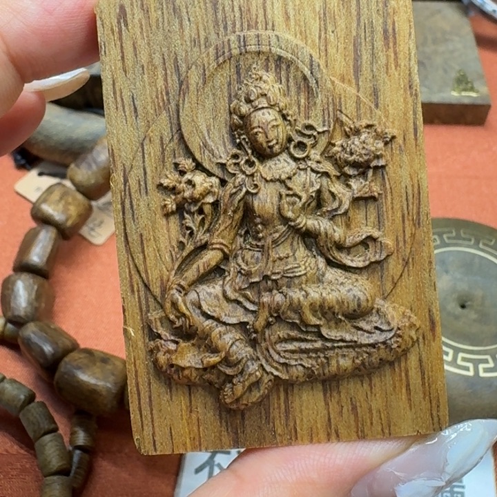 大叶紫檀（黑酸枝木类）