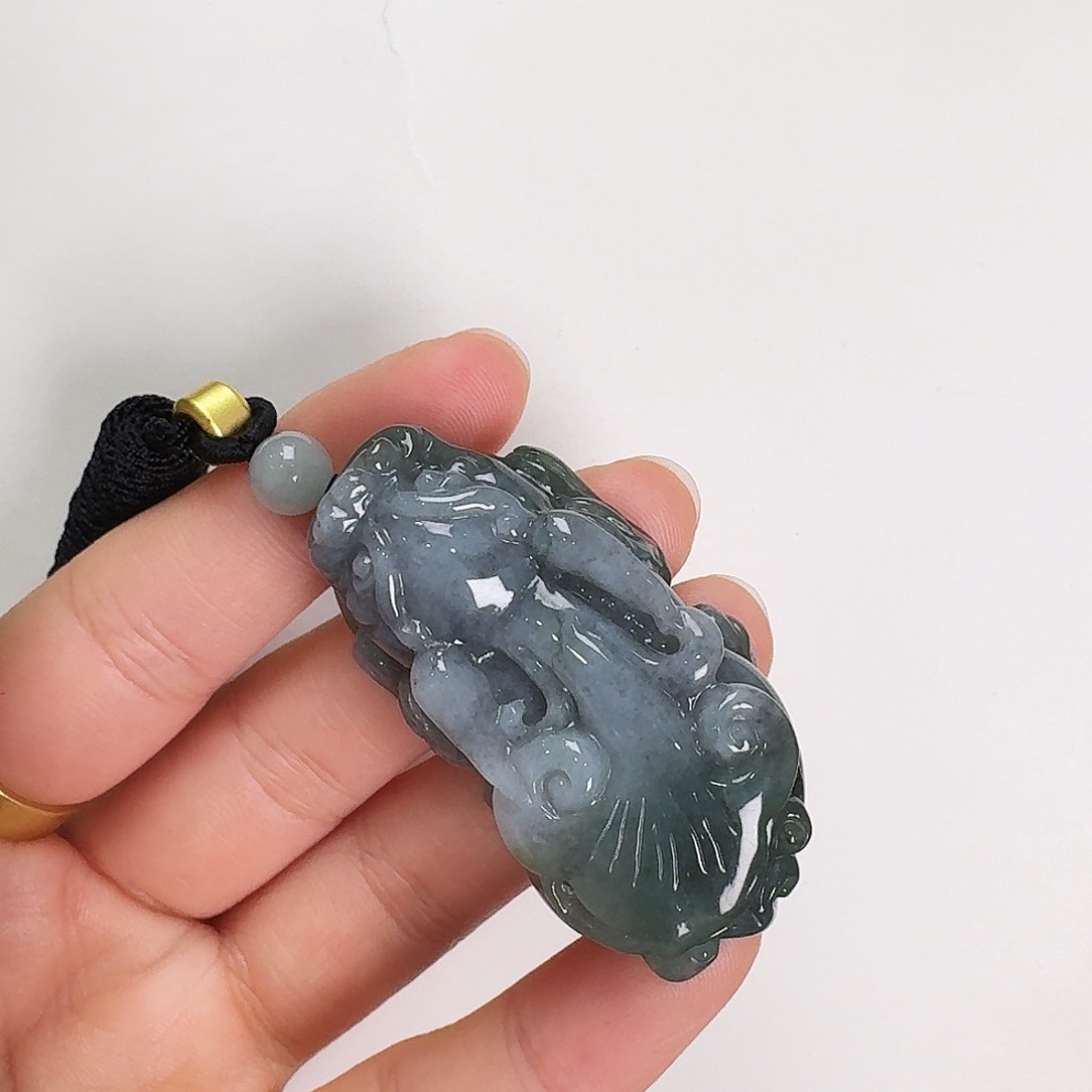 翡翠颈饰未镶嵌貔貅