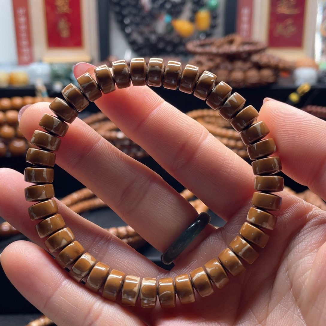 紫金鼠手串8*5纯肉鼠片花皮手串