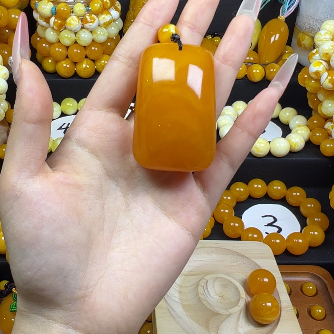 小***￥无事牌吊坠全品无暇