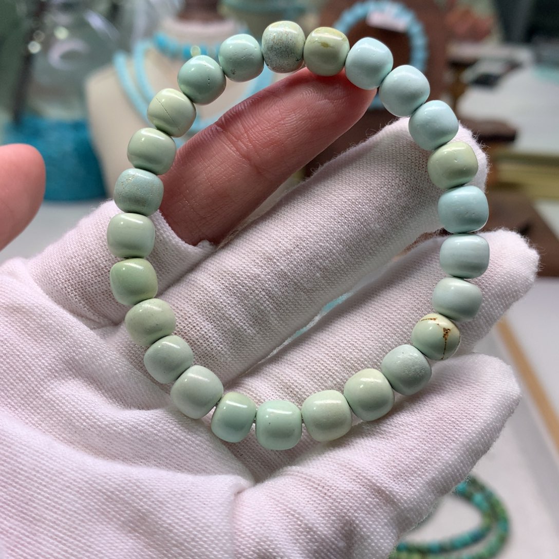 绿松石配饰未镶嵌猪*?