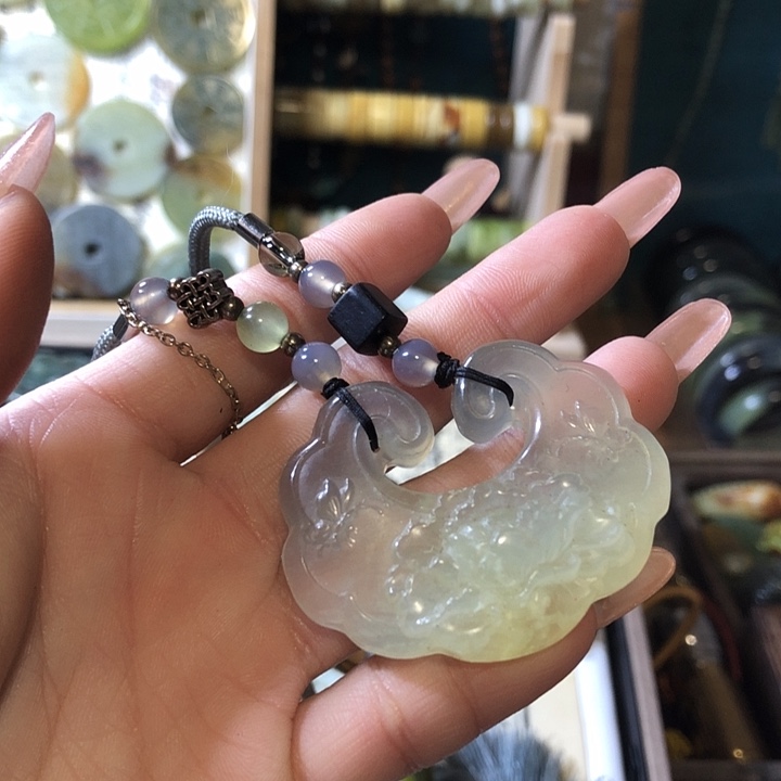 岫玉岫玉挂件未镶嵌