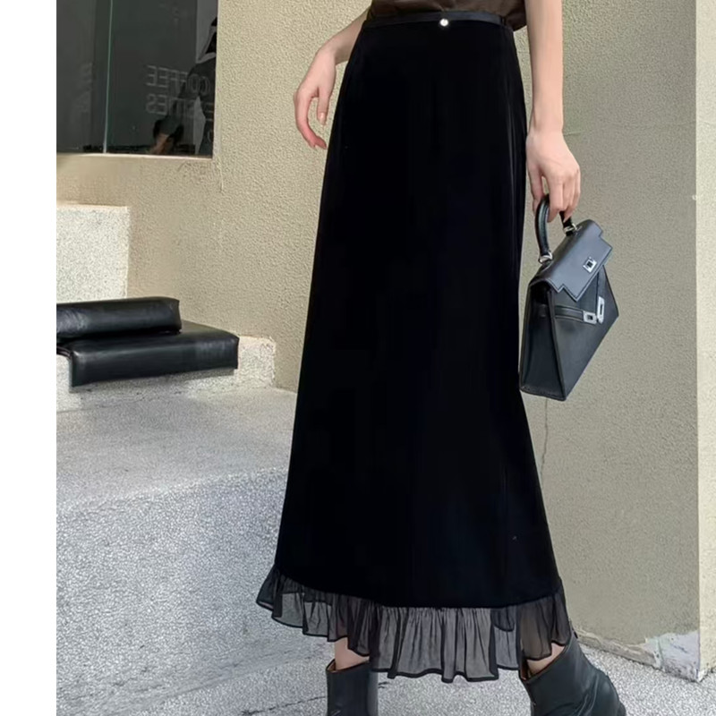 春秋款黑色金丝绒蕾丝花边休闲后开叉时尚气质百搭显瘦半身裙