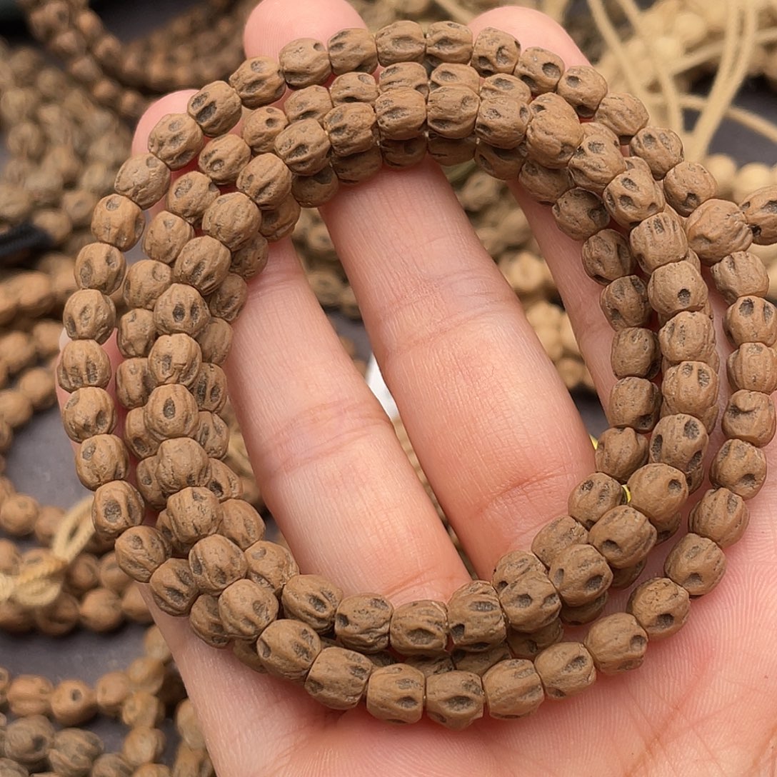 回***枪柏香籽/百香籽把件