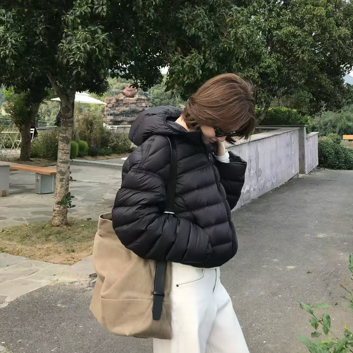 【仅支持48小时内退换货】在韩‘云朵’韩系连帽排骨羽绒服