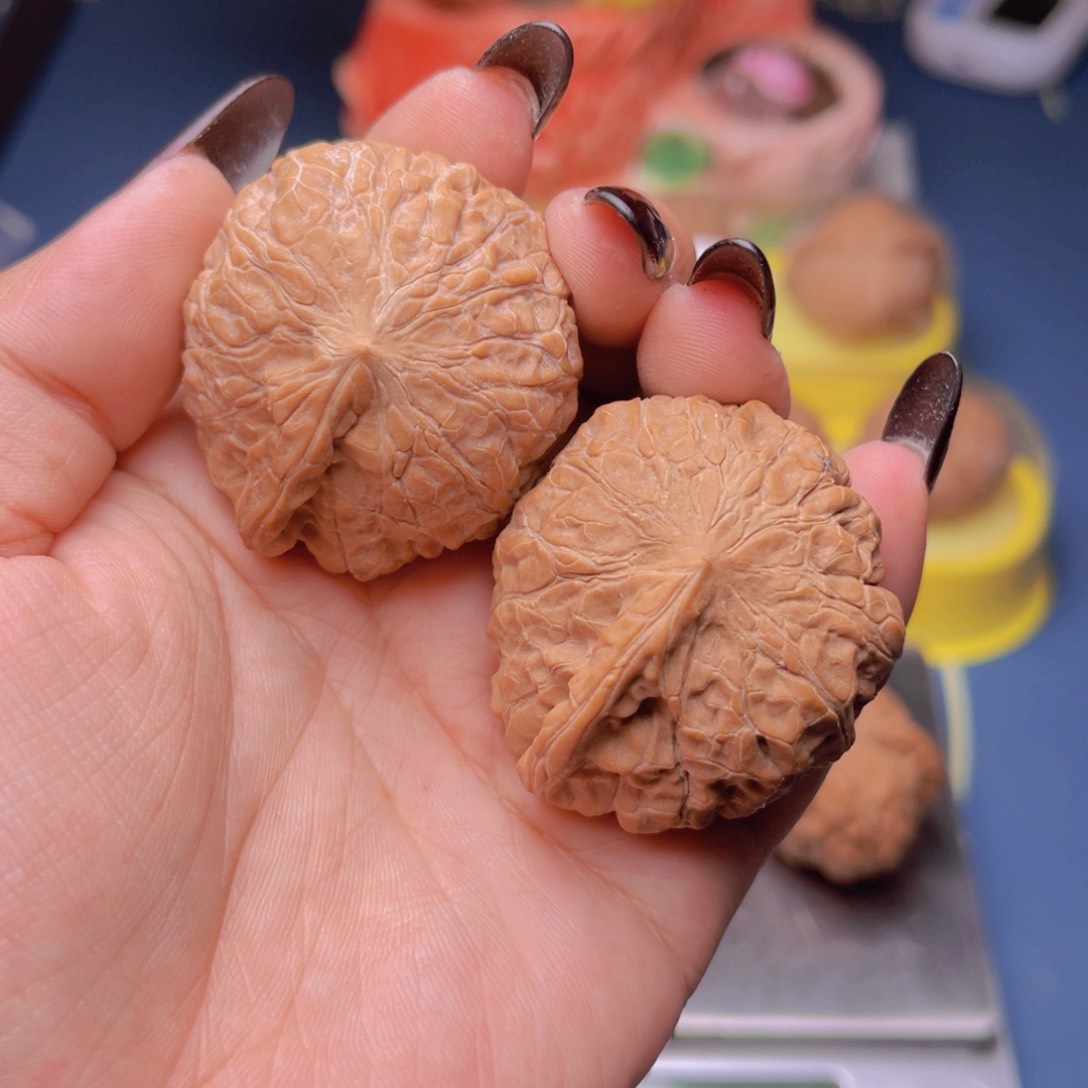 文玩核桃把件太*雨南瓜墩一根筋