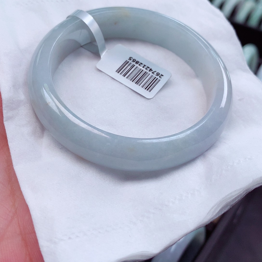 翡翠手镯未镶嵌圈口55撒金