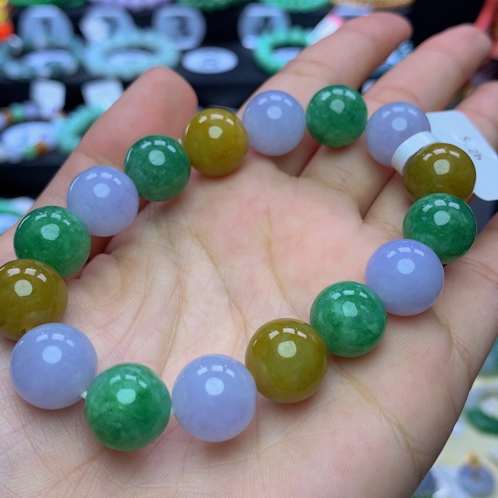 翡翠手链未镶嵌翡翠