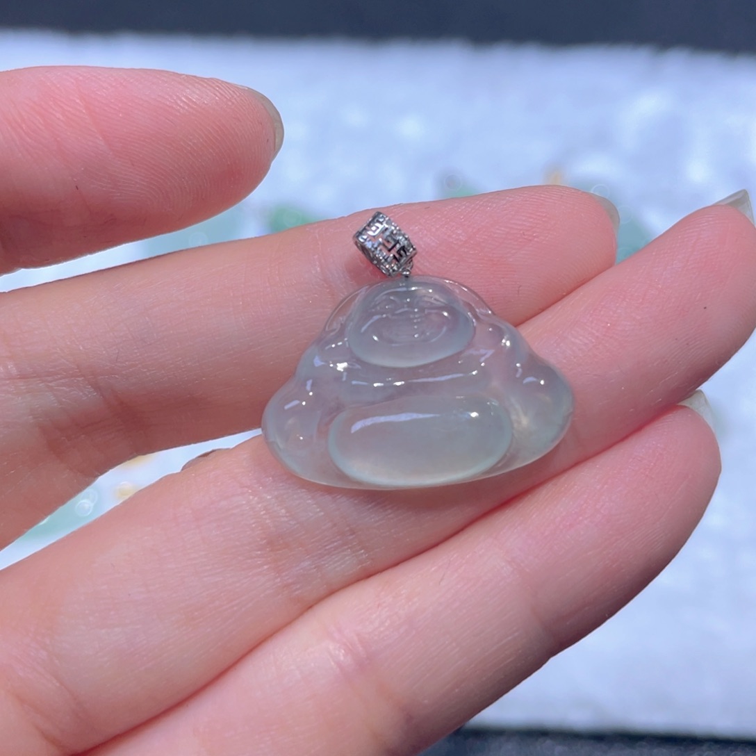 翡翠18K金镶嵌颈饰翡翠